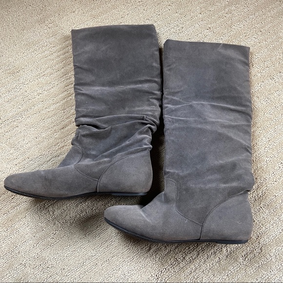 Gray Scrunchy boots - Picture 1 of 4